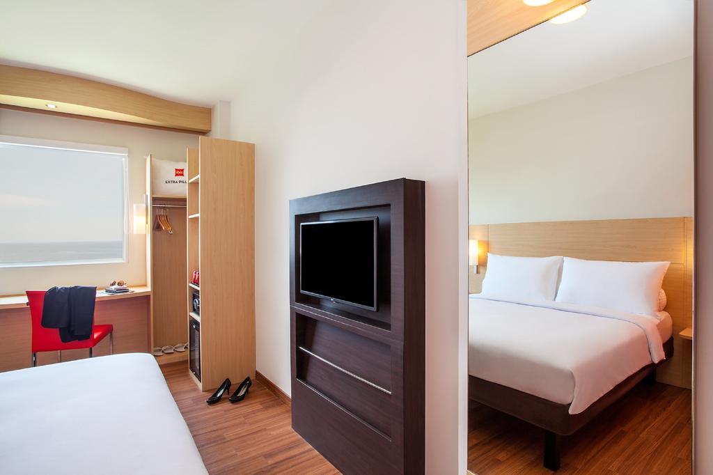 Ibis Manado City Center Boulevard Kültér fotó