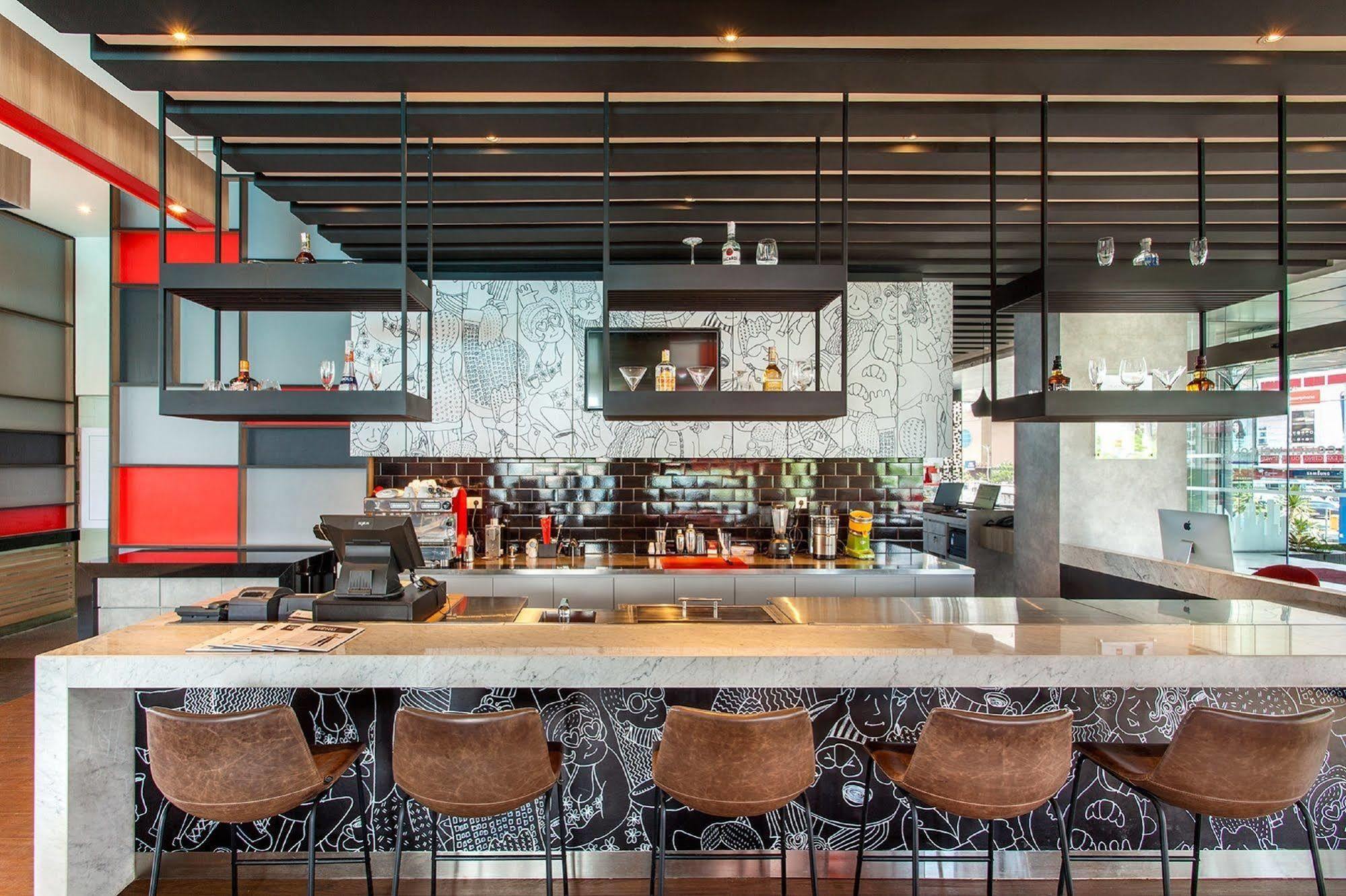 Ibis Manado City Center Boulevard Kültér fotó